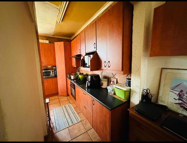 2 BEDROOM HOUSE FOR SALE IN PRIMROSE